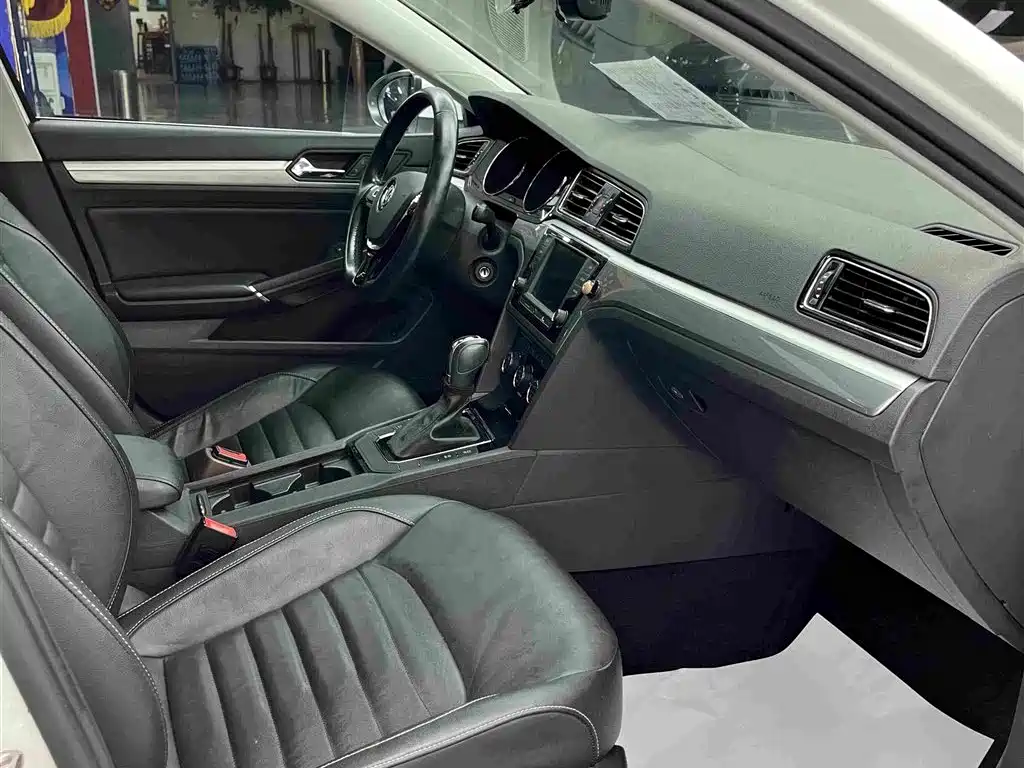 Volkswagen Lamando — миниатюра 5
