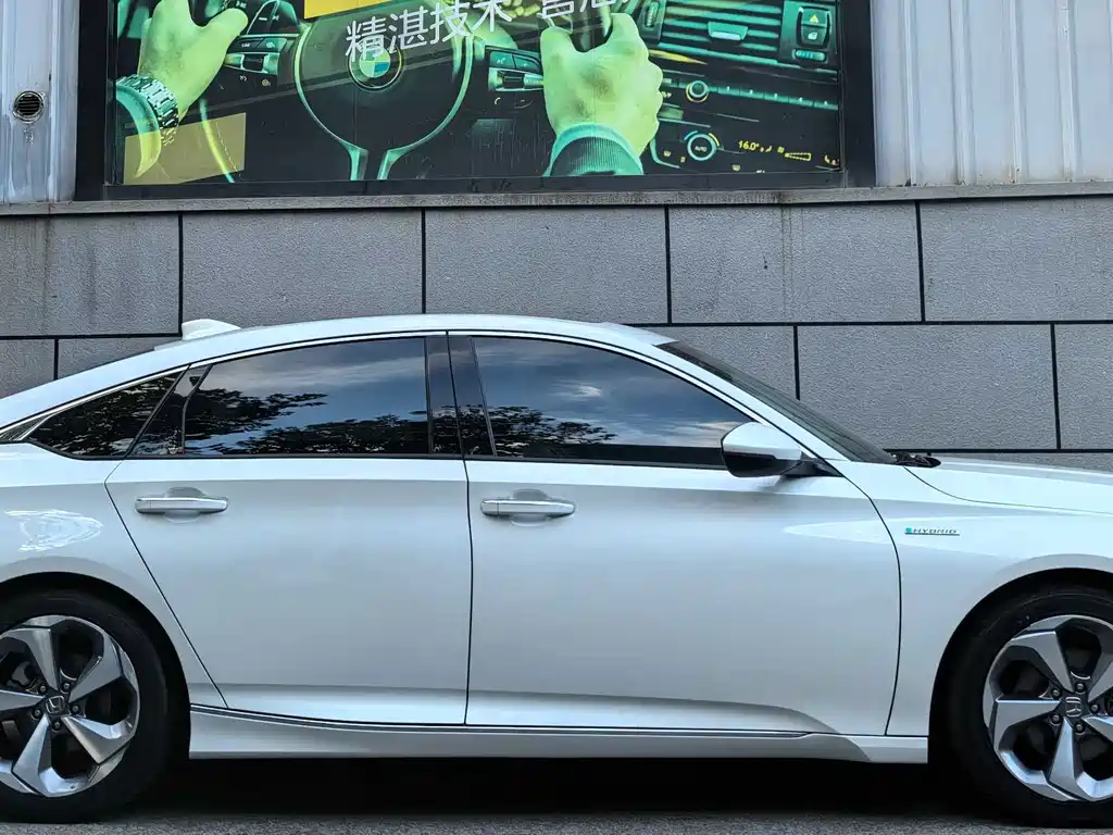 Honda Accord — миниатюра 2
