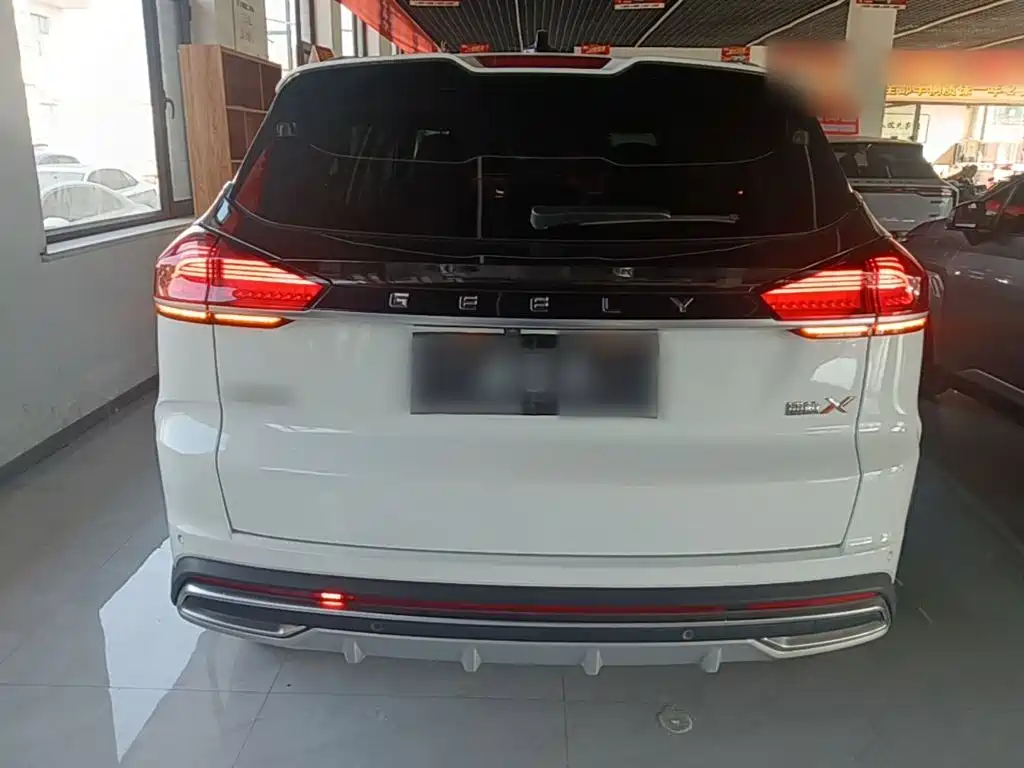 Geely Boyue — миниатюра 6