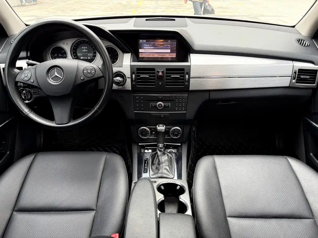 Mercedes-Benz GLK-Class (Import) — миниатюра 7