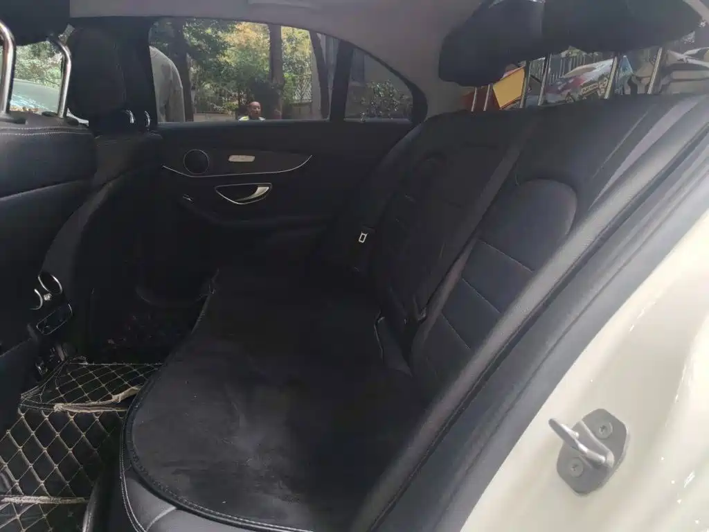 Mercedes-Benz C-Class — миниатюра 13