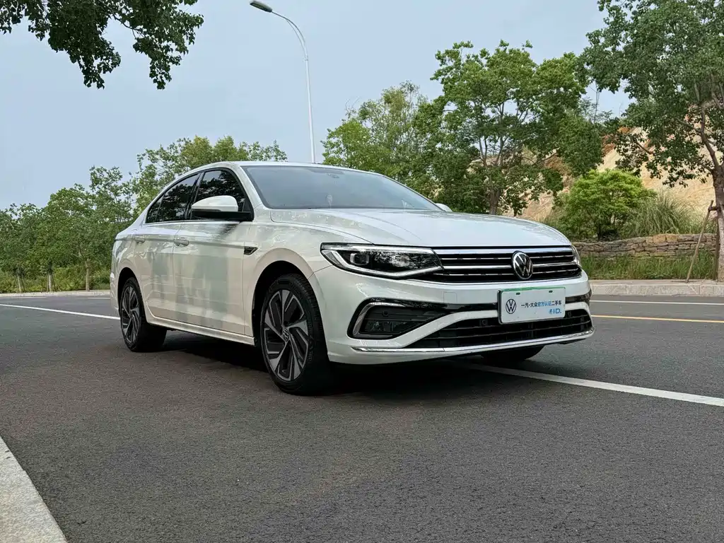 Volkswagen Bora — миниатюра 3