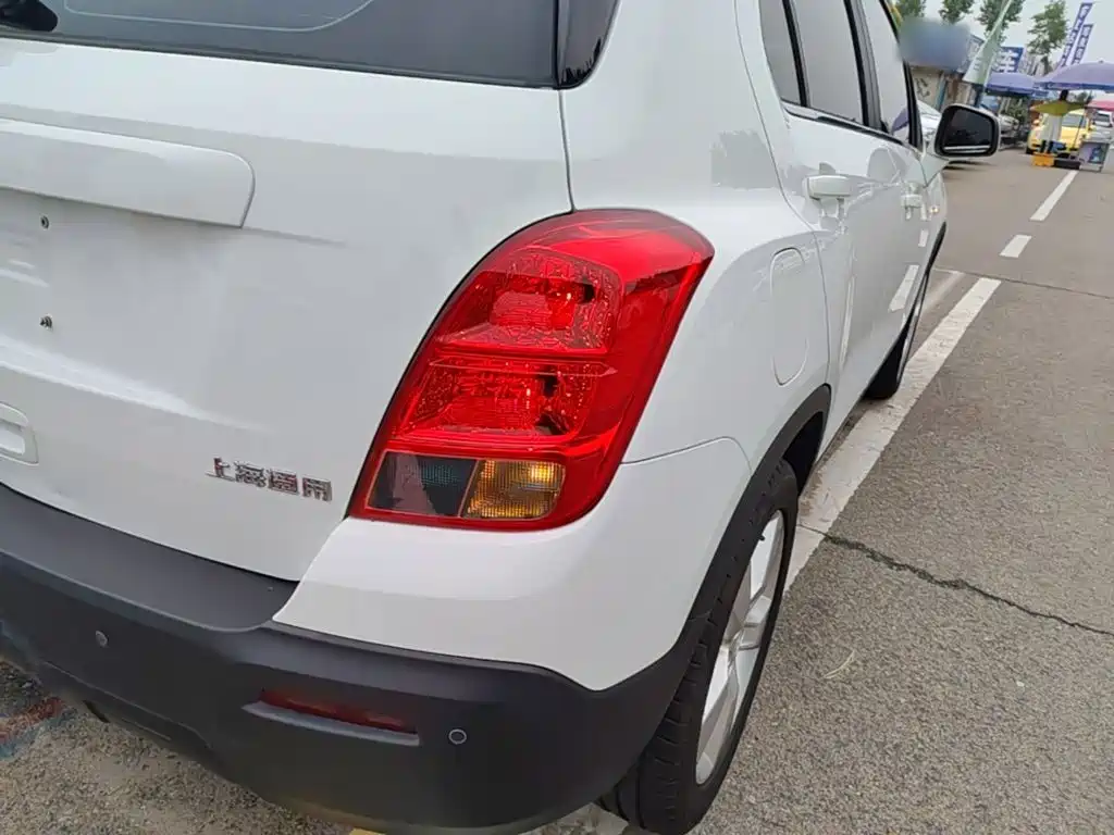 Chevrolet Trax — миниатюра 8