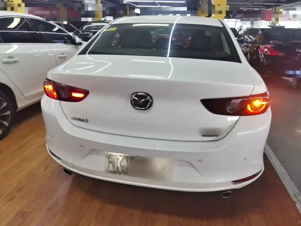 Mazda 3 Axela — миниатюра 6