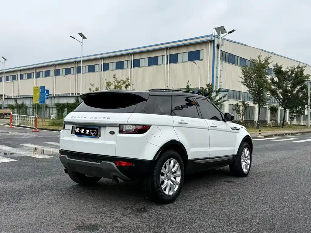 Land Rover Evoque — миниатюра 6