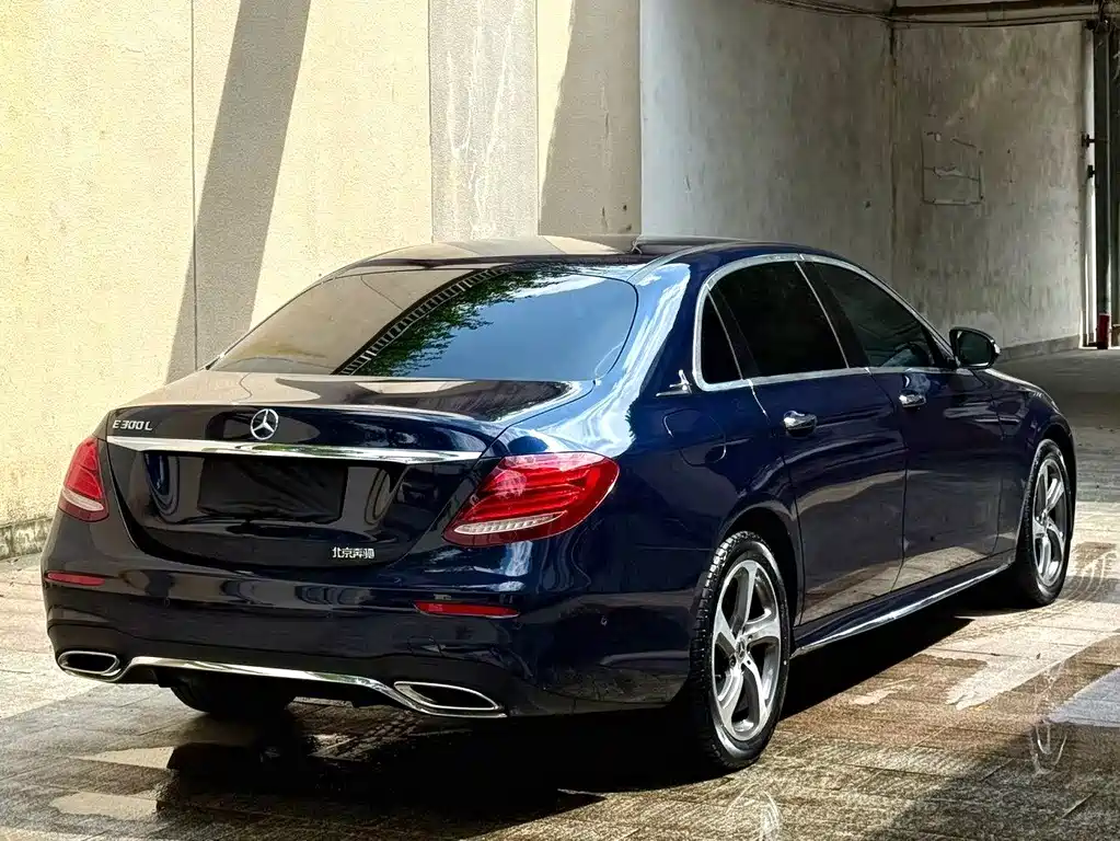 Mercedes-Benz E-Class E 2017 E 300 L Sport Fashion