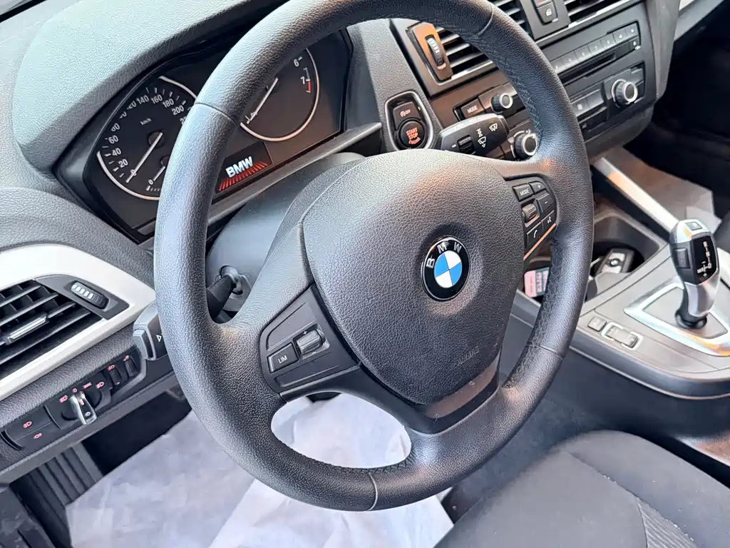 BMW 1 Series (Import) — миниатюра 8
