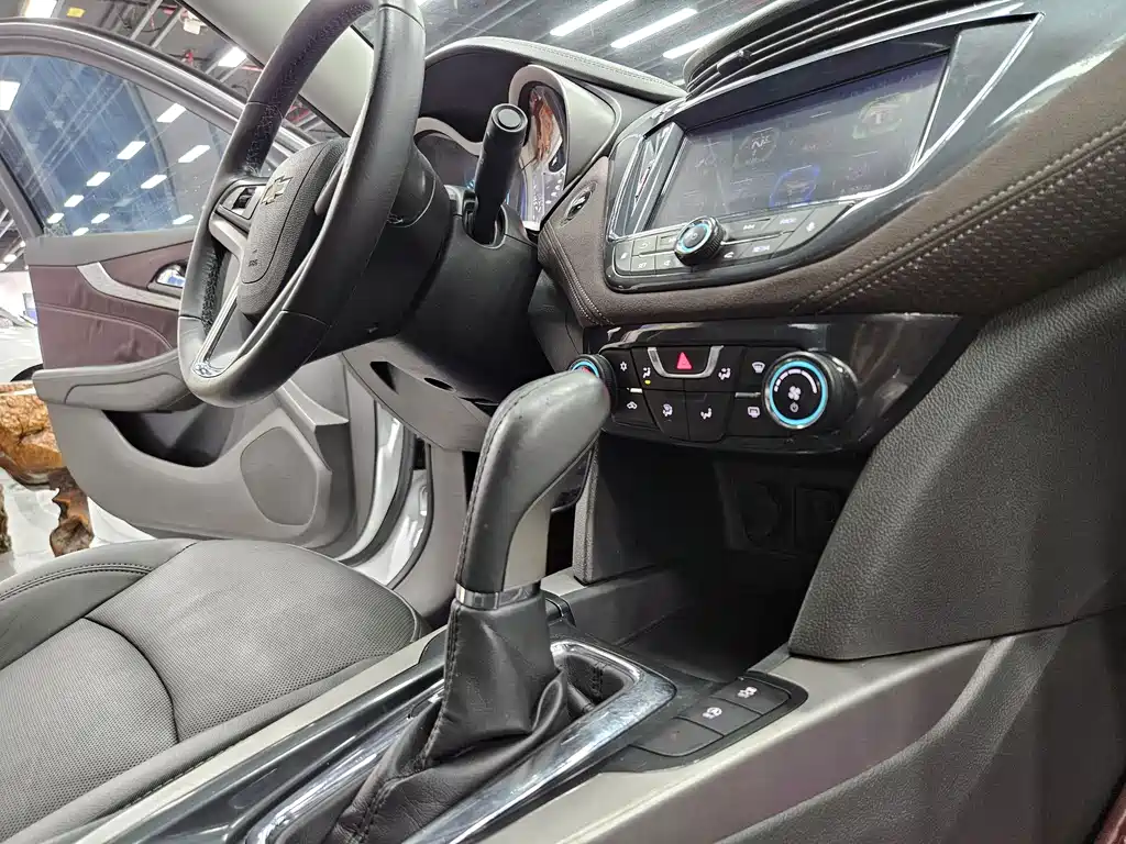 Chevrolet Malibu 2017 1.5T AT Luxury