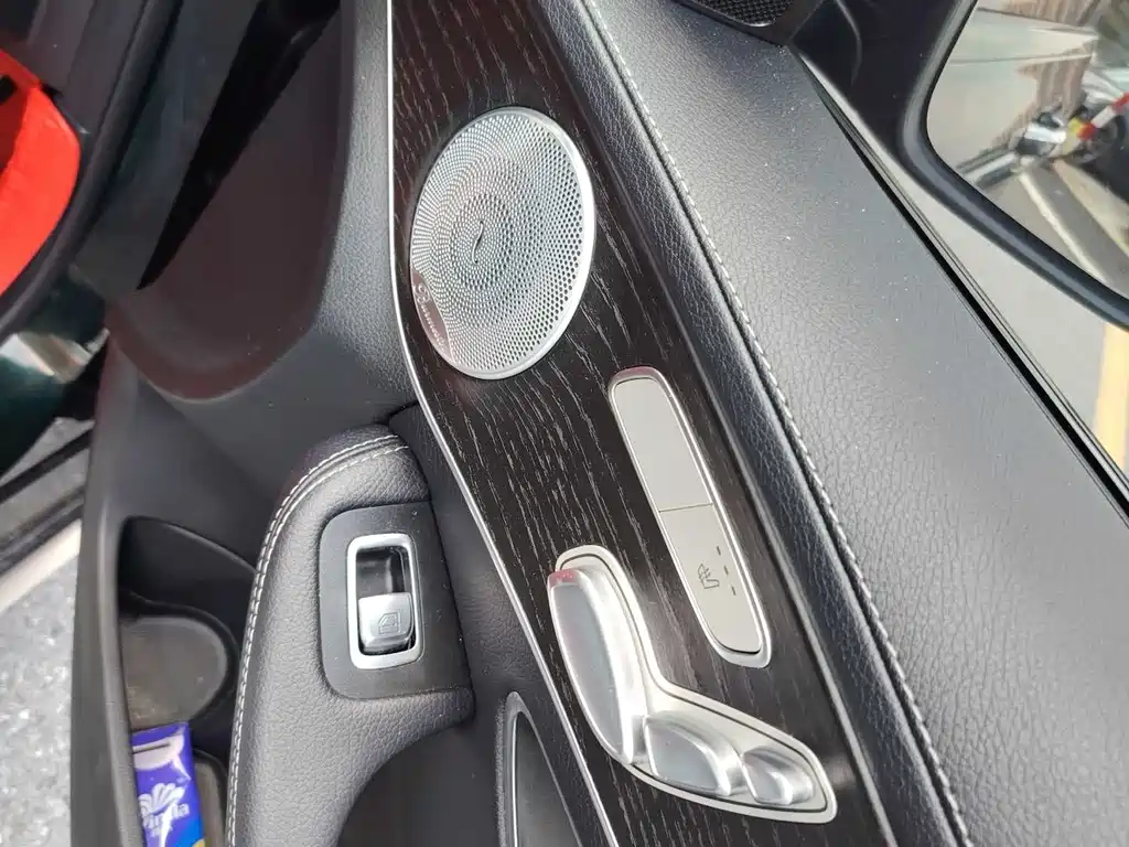 Mercedes-Benz C-Class — миниатюра 6