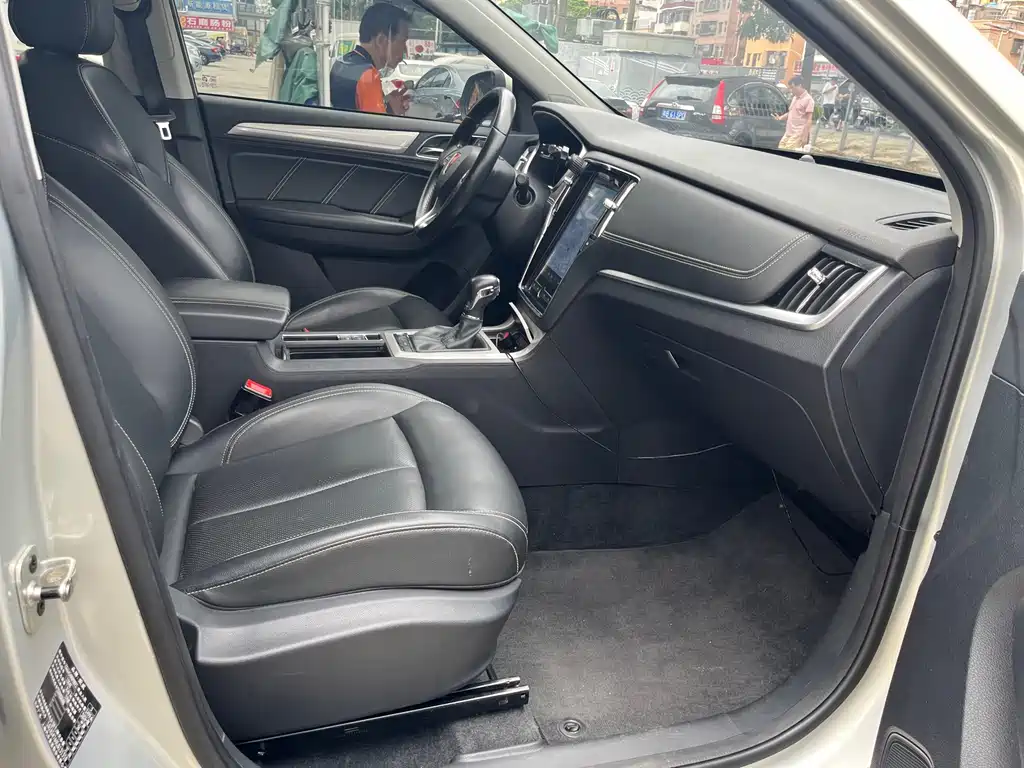 Roewe RX5 New Energy — миниатюра 11