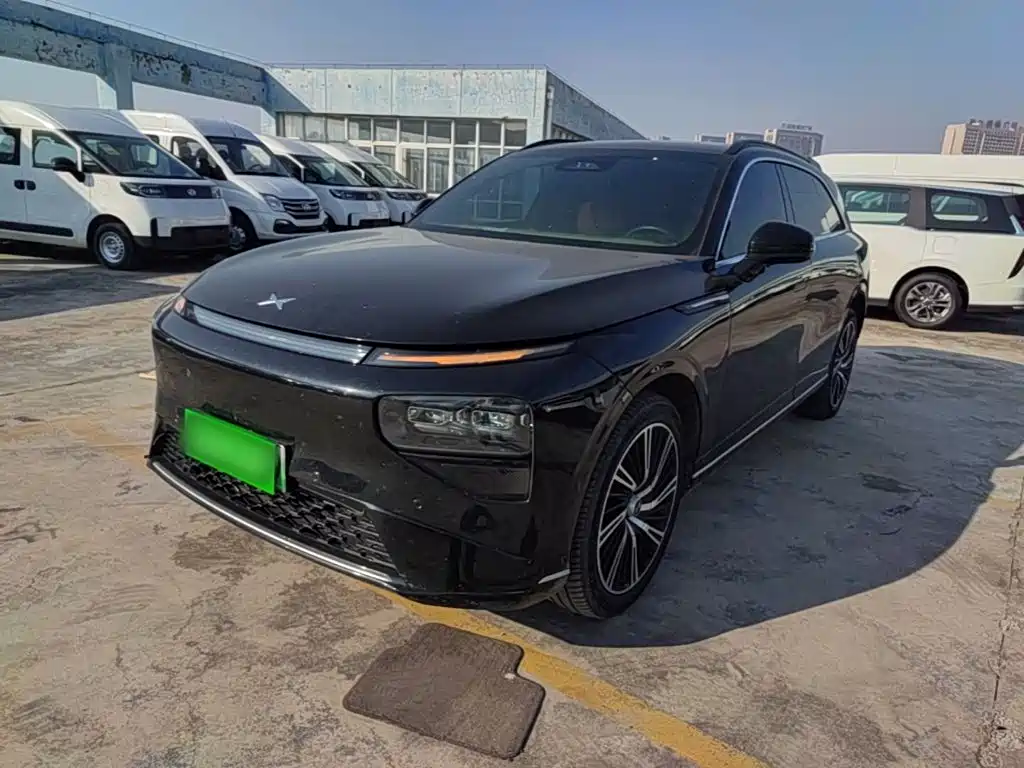 XPeng G9 — миниатюра 2