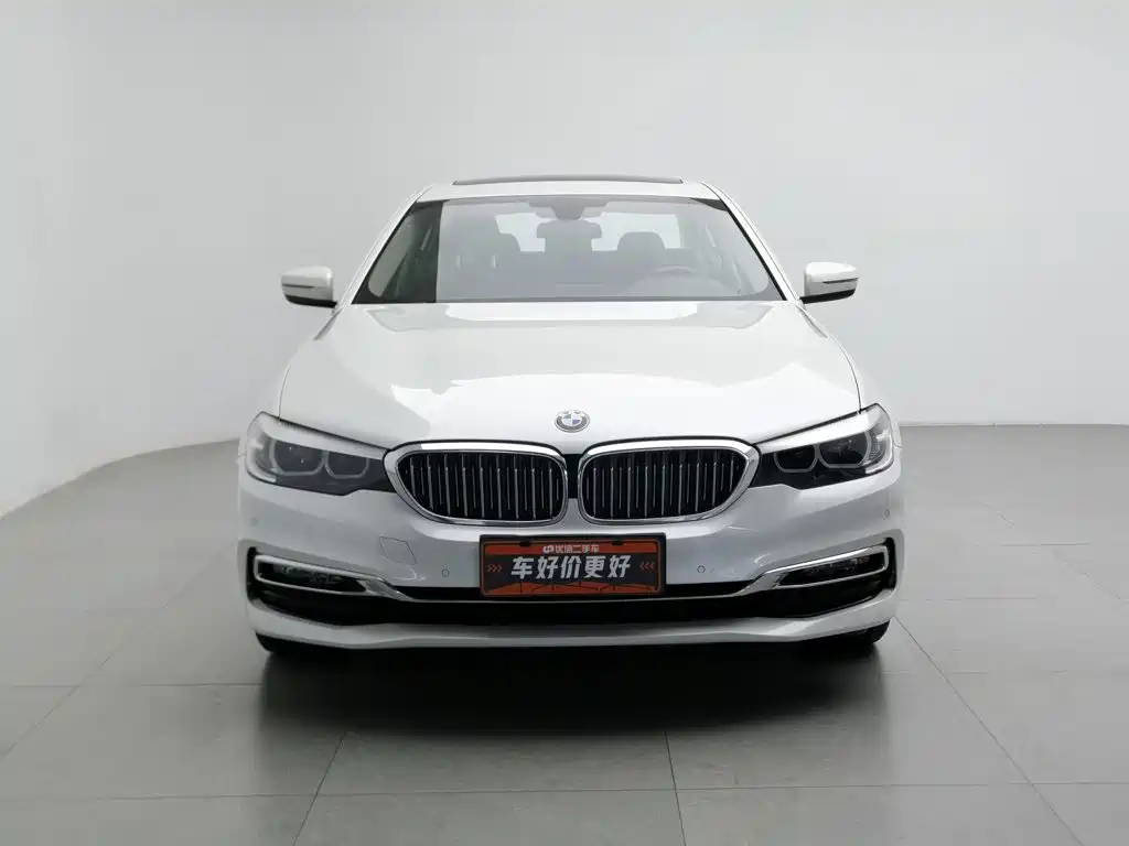 BMW 5 Series — миниатюра 3