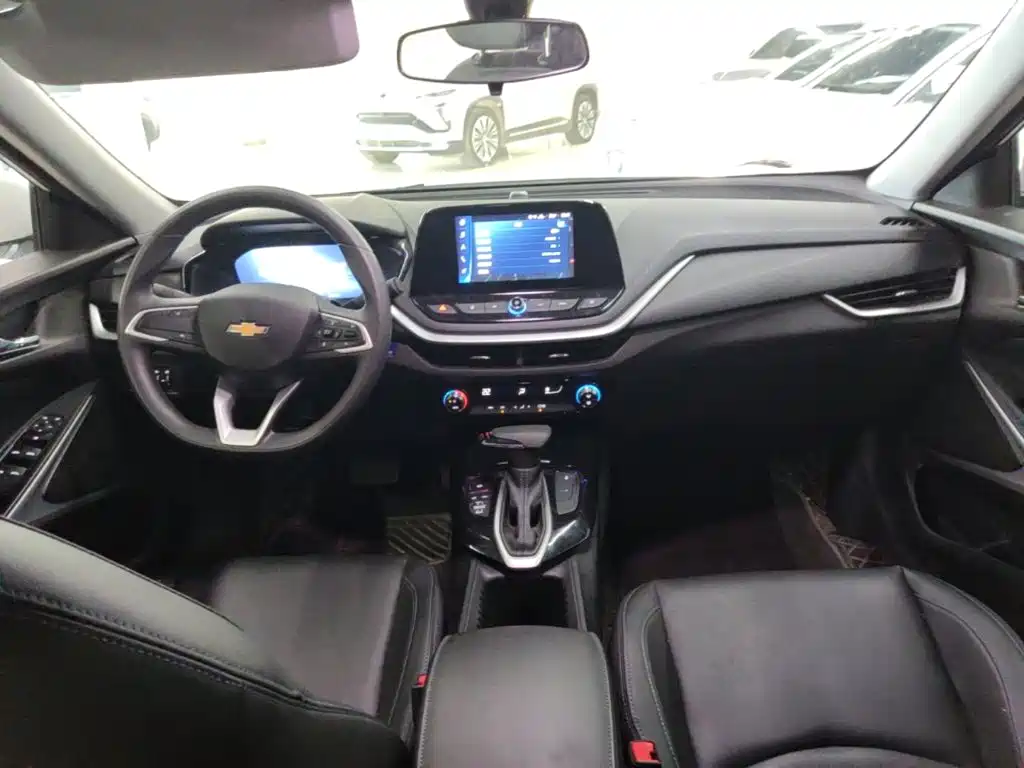 Chevrolet Menlo — миниатюра 10
