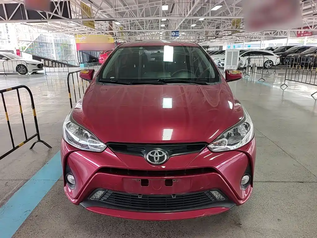 Toyota Yaris L — миниатюра 3