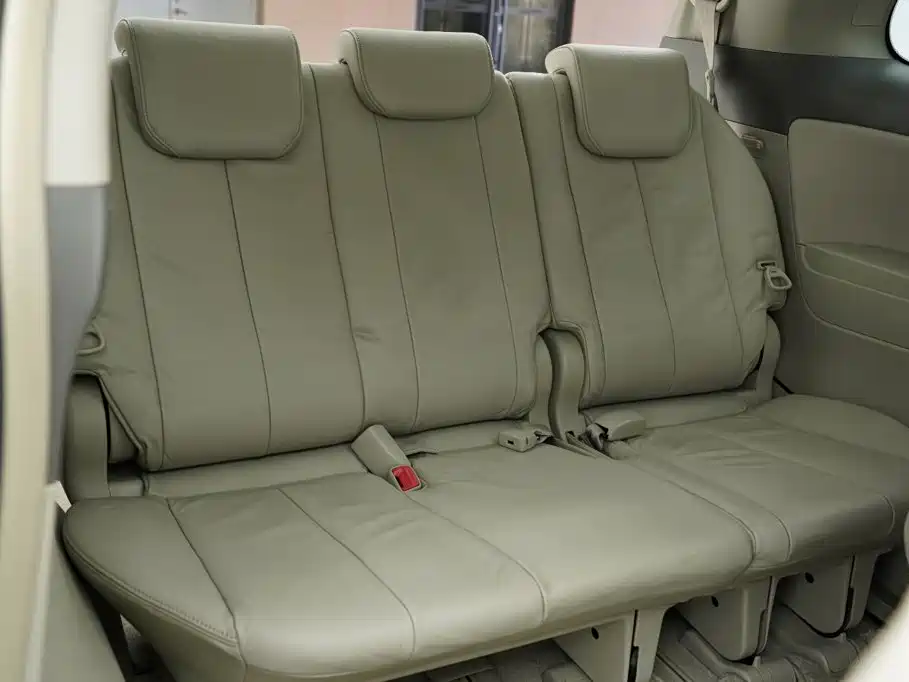 Toyota Previa — миниатюра 30