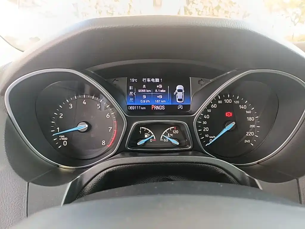 Ford Focus — миниатюра 12