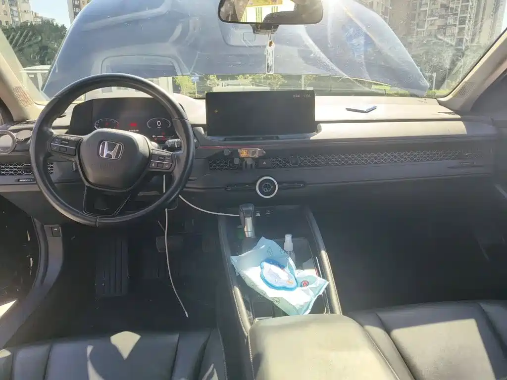 Honda Accord — миниатюра 10