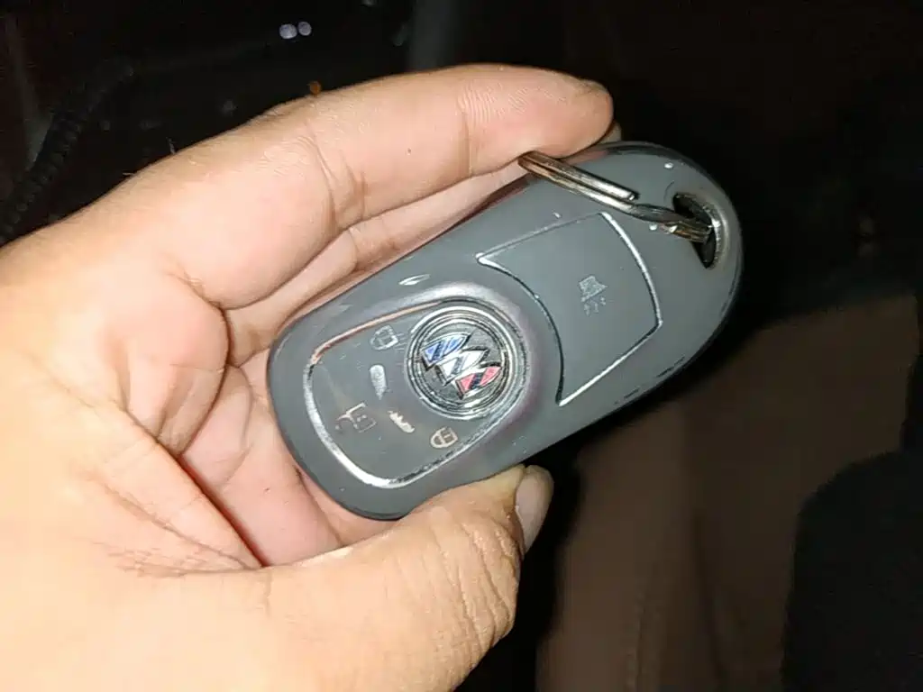 Buick Regal — миниатюра 9