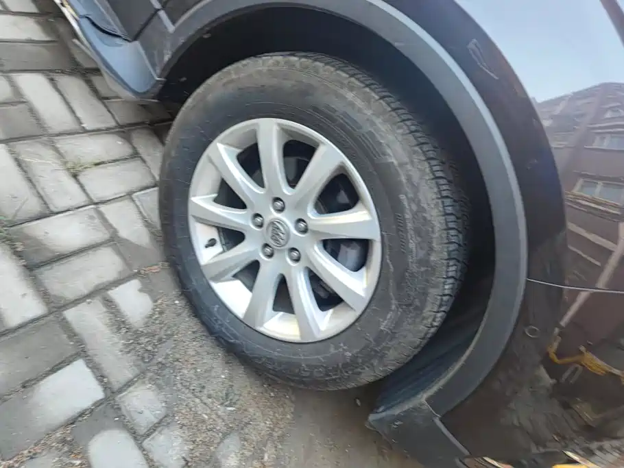 Buick Envision Plus — миниатюра 6