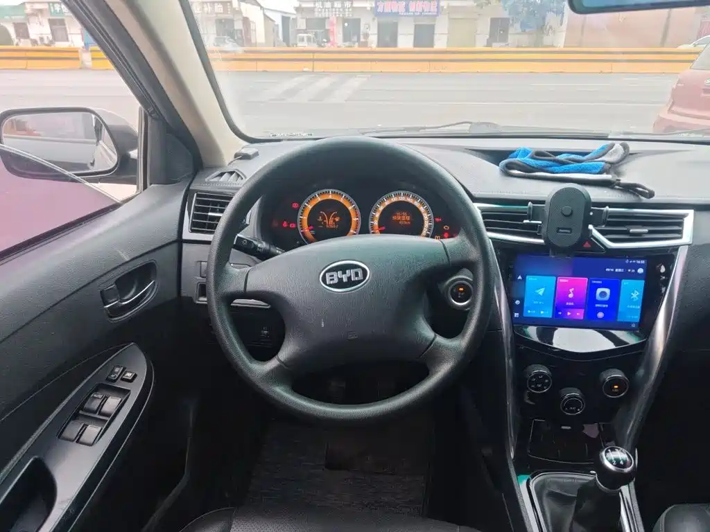 BYD F3 — миниатюра 6