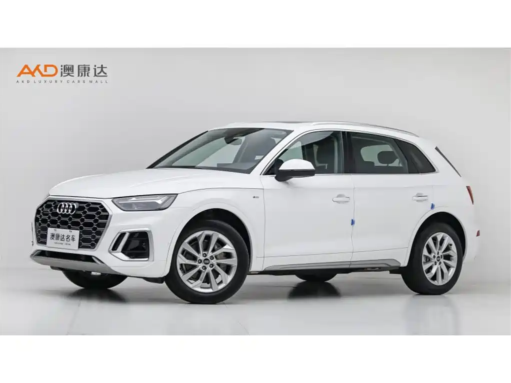 奥迪Q5L/2.0T/22款/40T 豪华动感型 2022