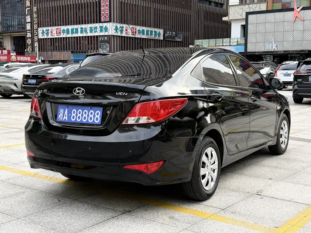 Hyundai Verna — миниатюра 4
