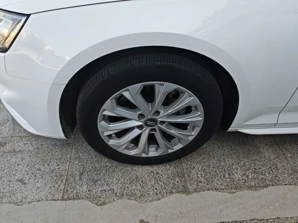 Audi A4L — миниатюра 23