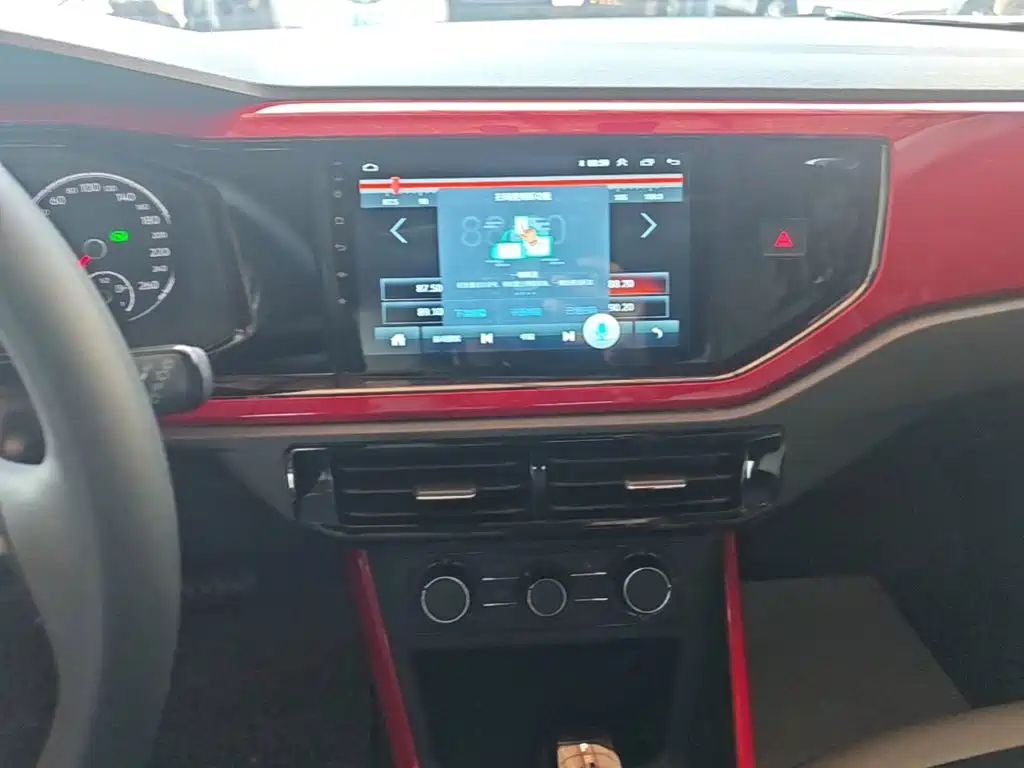 Volkswagen Polo — миниатюра 13