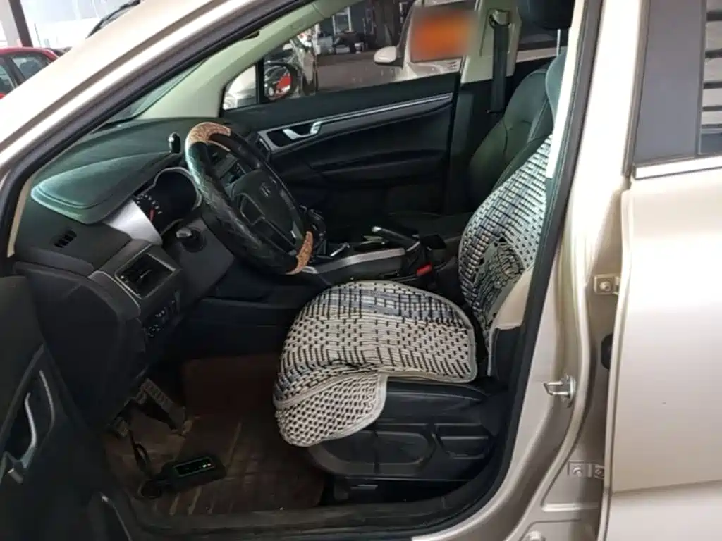 Geely Emgrand GS — миниатюра 15