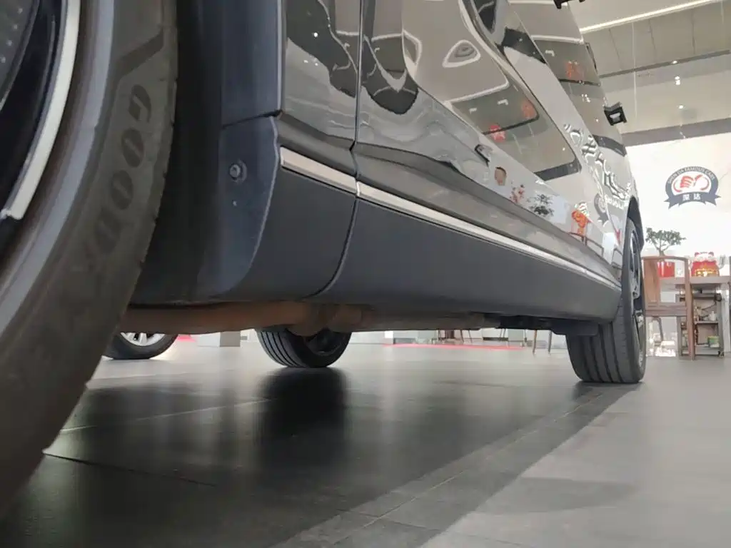 Volvo XC70 PHEV — миниатюра 22