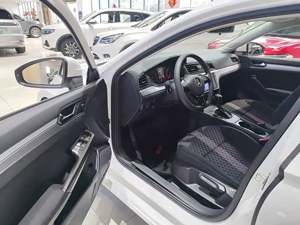 Volkswagen Lamando — миниатюра 16
