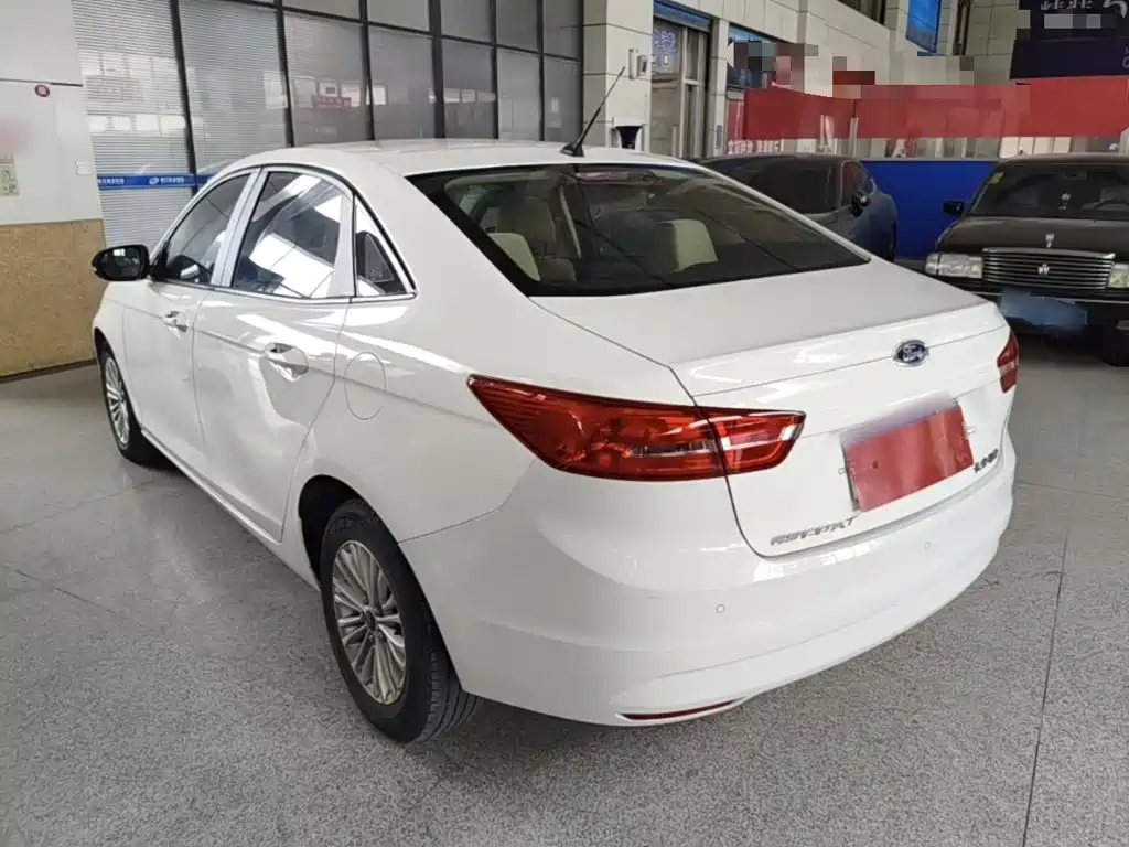 Ford Escort — миниатюра 5