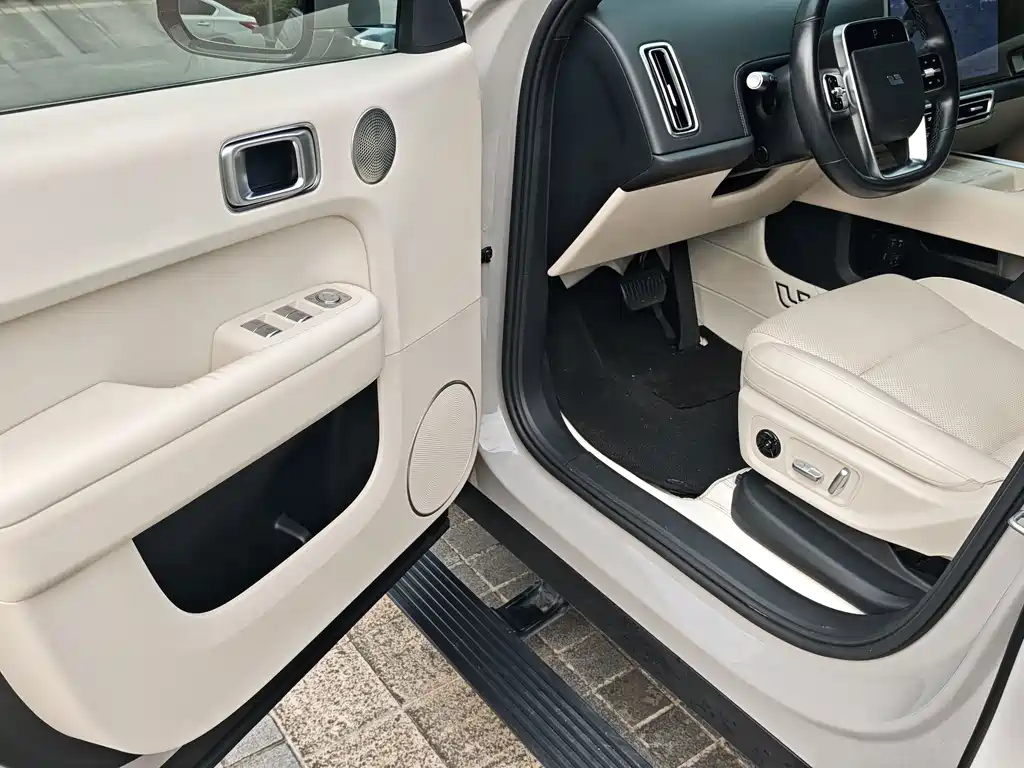 Li Auto Li L6 — миниатюра 4