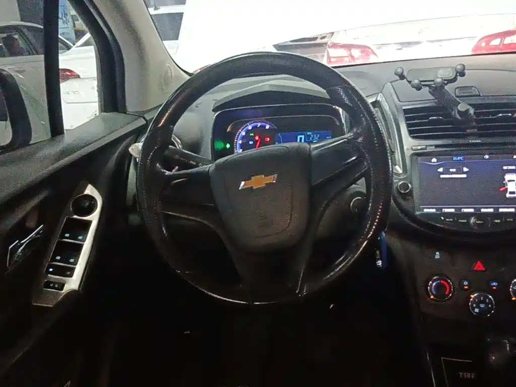 Chevrolet Trax — миниатюра 11