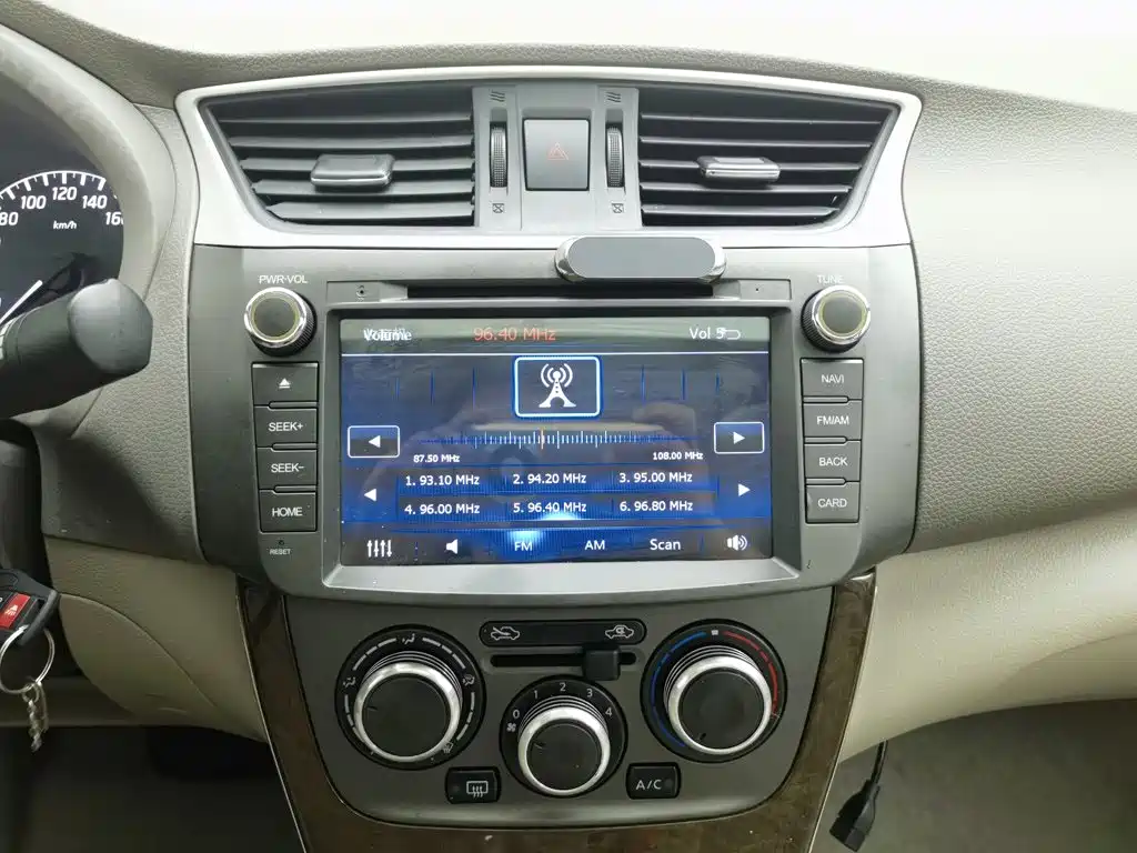 Nissan Sylphy — миниатюра 12