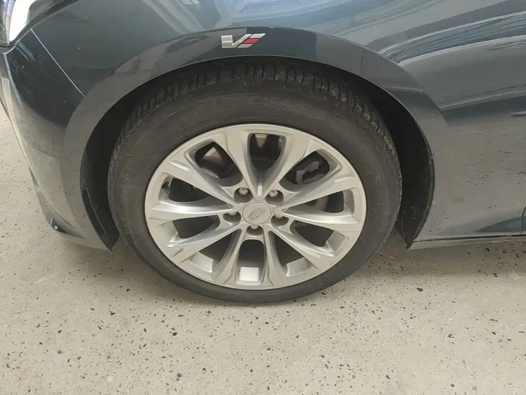 Cadillac CT5 — миниатюра 23