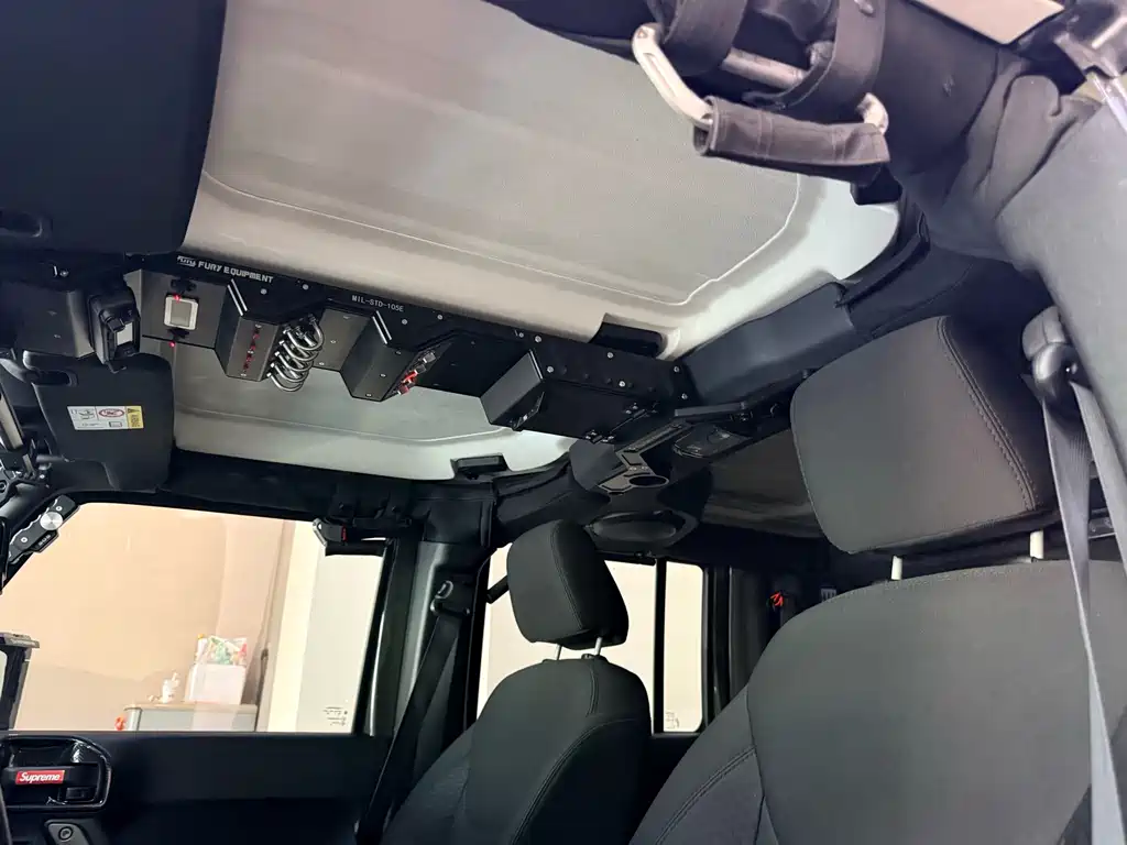Jeep Wrangler — миниатюра 12