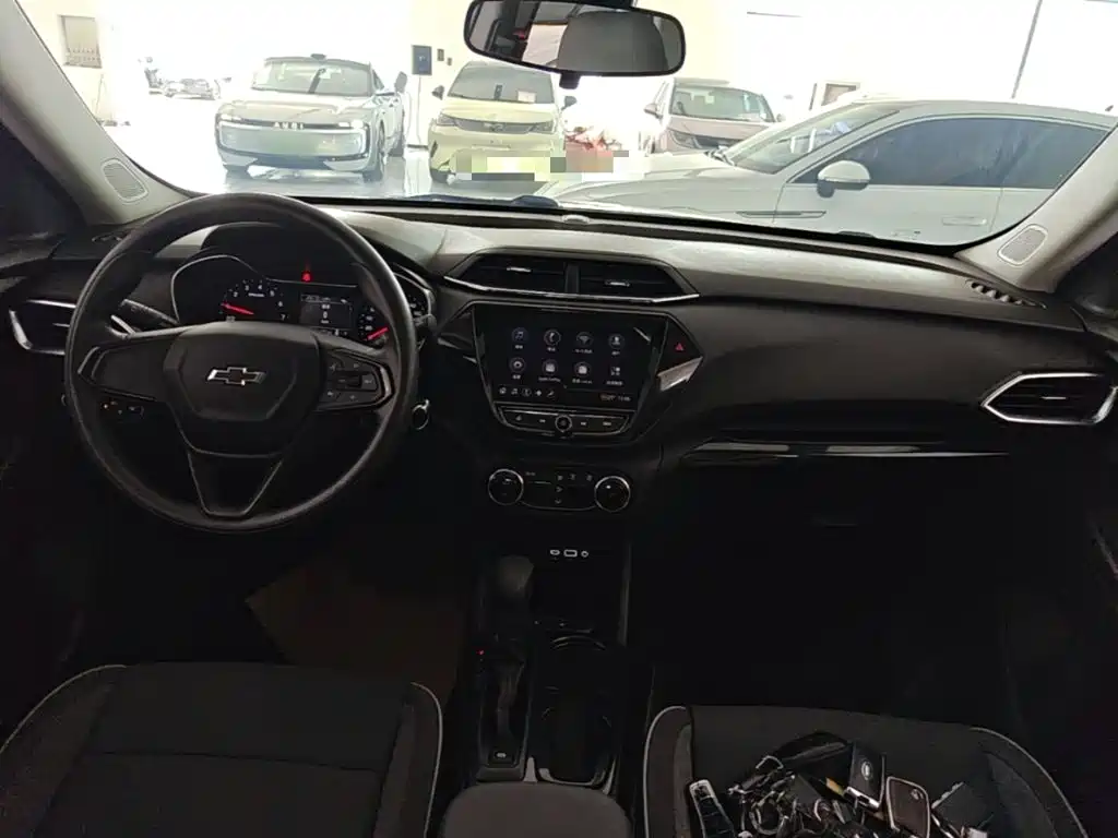 Chevrolet Tracker — миниатюра 10