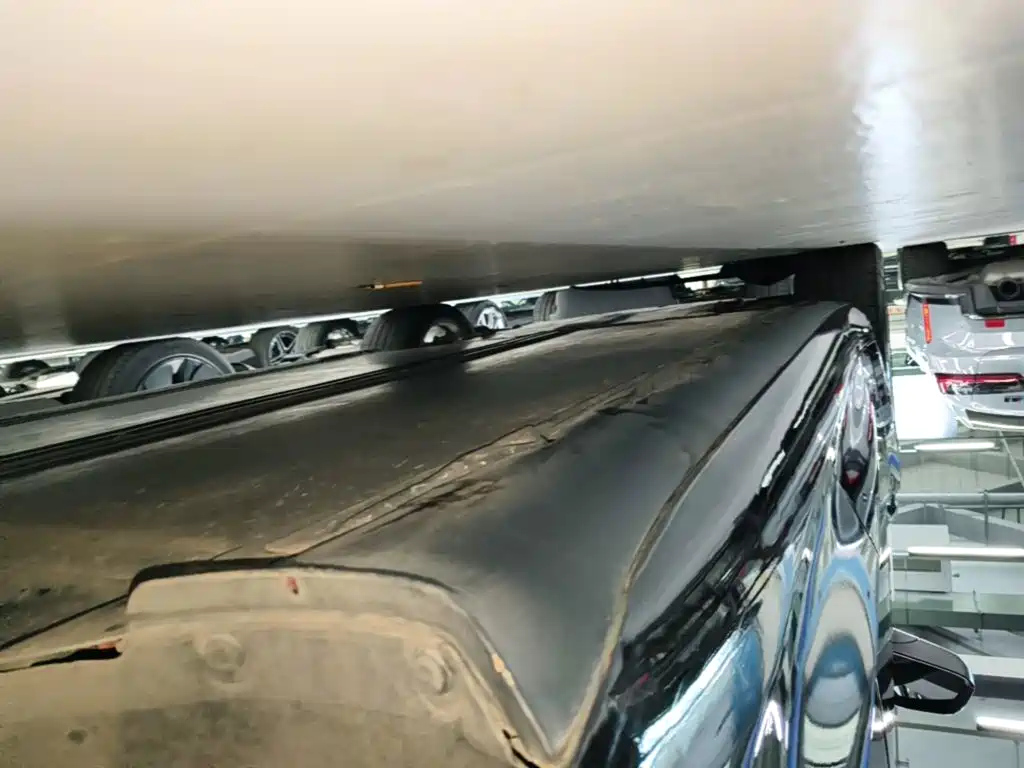 Tesla Model 3 — миниатюра 22