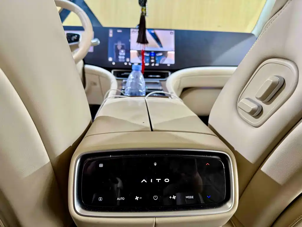 Aito M9 2024 Max 42kWh 6 мест