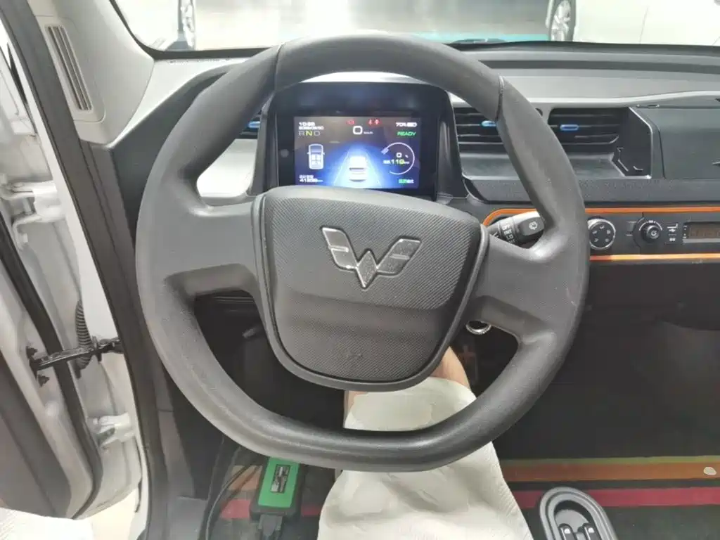 Wuling MINIEV — миниатюра 11