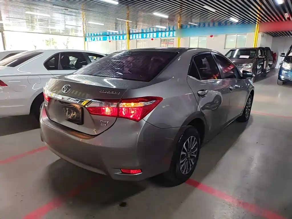 Toyota Corolla — миниатюра 7