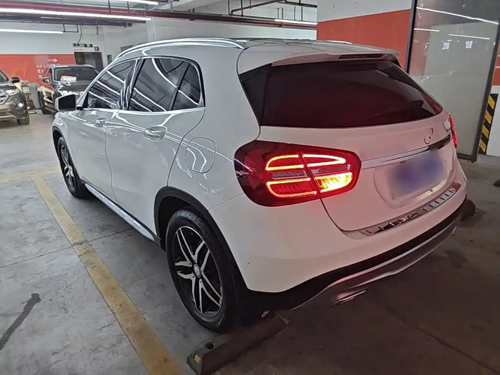 Mercedes-Benz GLA — миниатюра 5