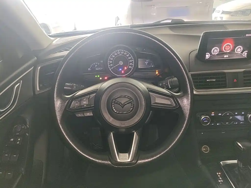 Mazda 3 Axela — миниатюра 11