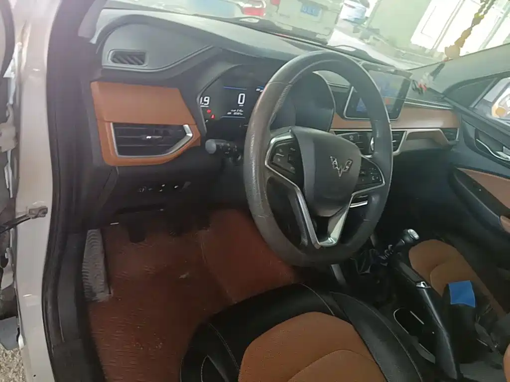 Wuling Hongguang S3 — миниатюра 10