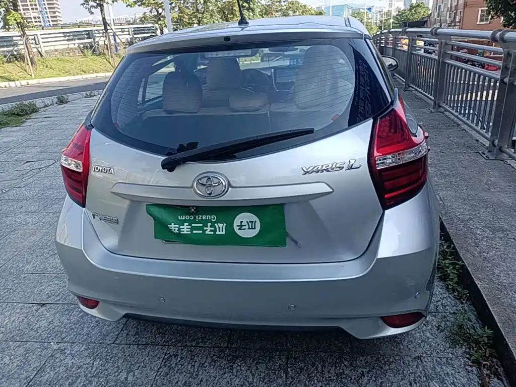 Toyota Yaris L — миниатюра 6
