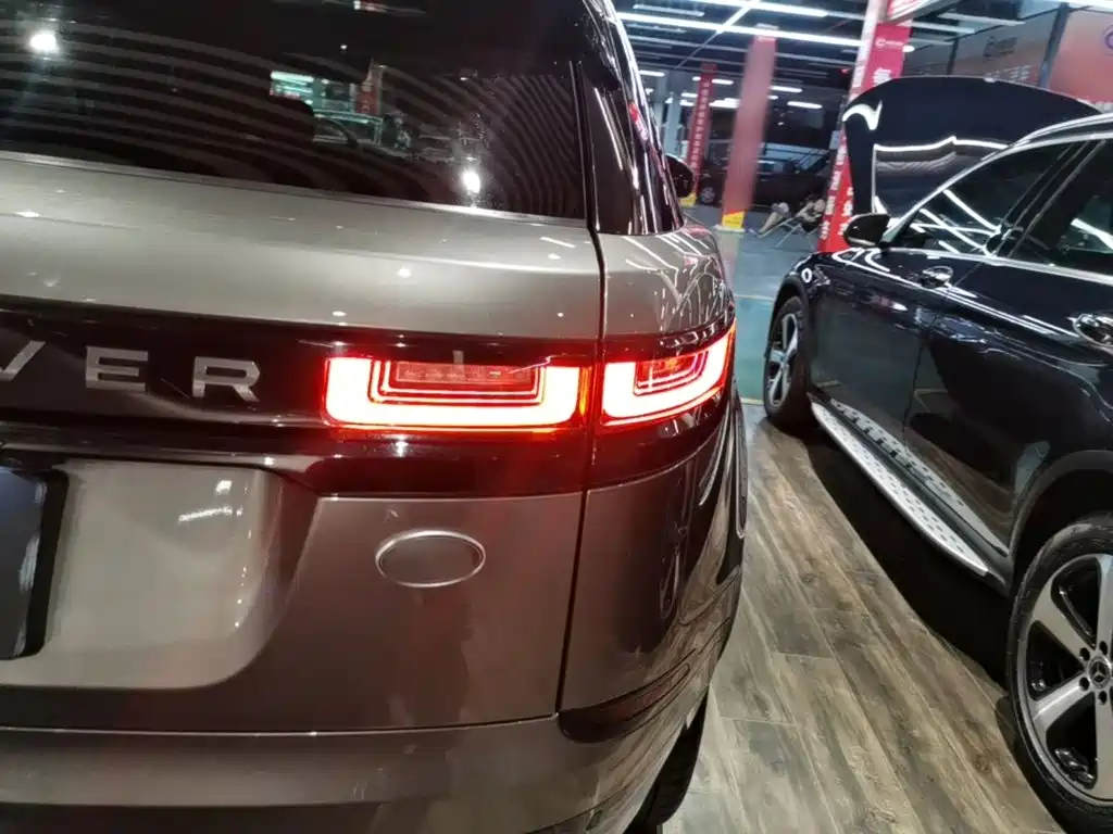 Land Rover Velar — миниатюра 8