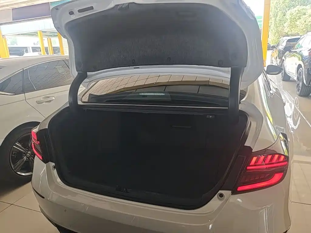 Honda Accord — миниатюра 19