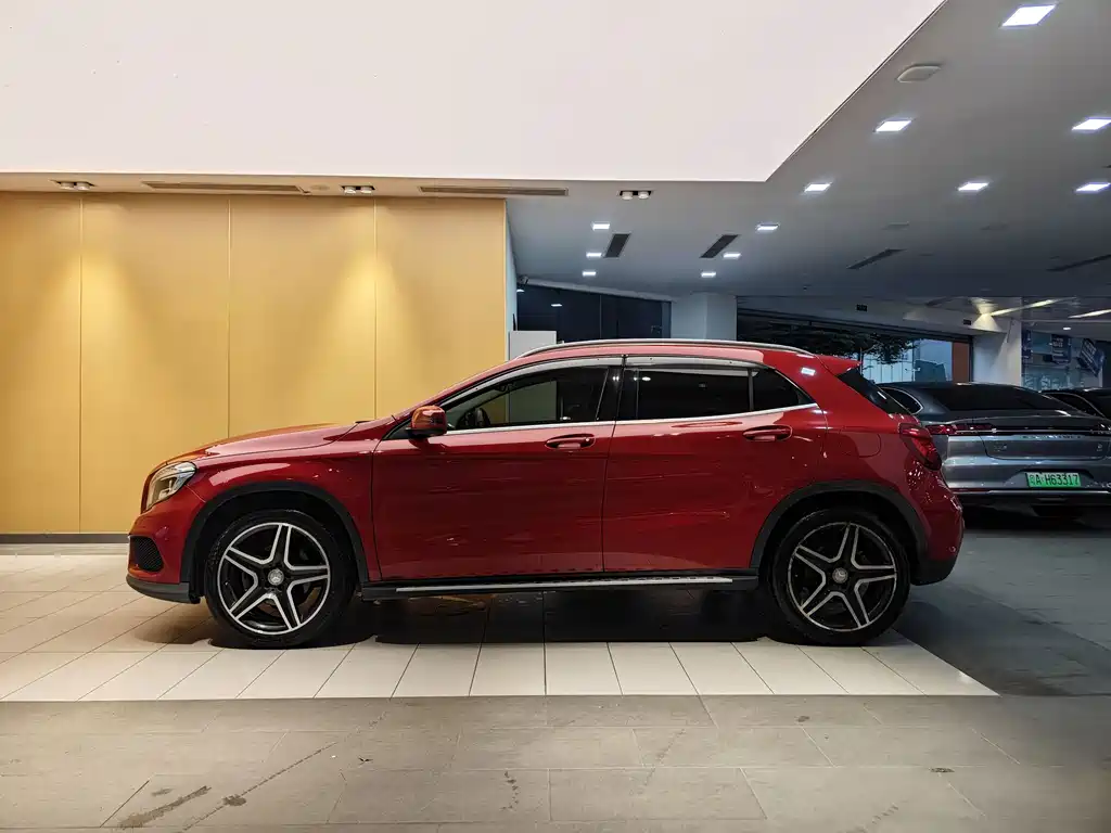 Mercedes-Benz GLA — миниатюра 6