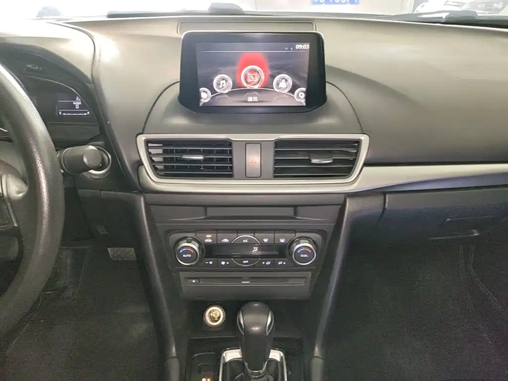 Mazda 3 Axela — миниатюра 13